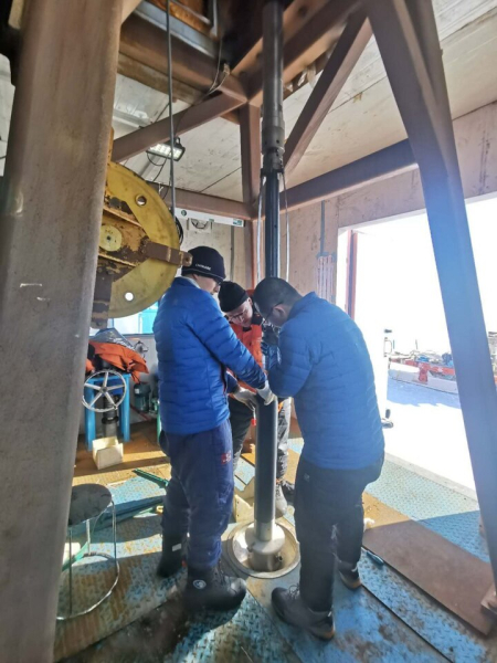 Российские ученые разгадали тайну образования магнитной аномалии в Антарктиде 3 Российские ученые разгадали тайну образования магнитной аномалии в Антарктиде