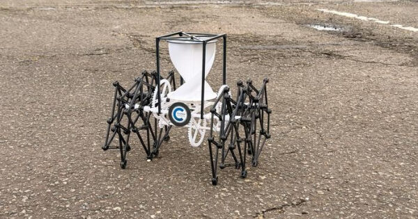 Ветровая турбина заменила роботу аккумулятор. Пока что он умеет ходить только по прямой 1 09eeb934d135e67243a15615c0395d5e