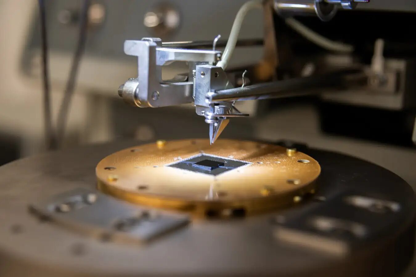 Теперь вы можете приобрести квантовый компьютер для самостоятельной сборки. 2 26f03e3899c27789b2a7c6f55219f01c