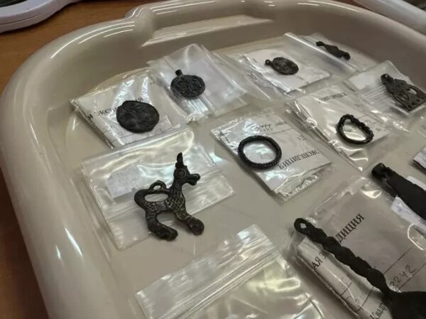 В Великом Новгороде подвели итоги крупнейшей за 70 лет археологической экспедиции В Великом Новгороде подвели итоги крупнейшей за 70 лет археологической экспедиции