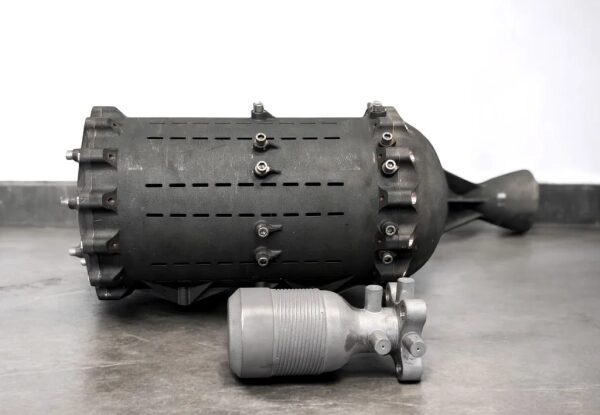 Этот основатель помог создать самый мощный ракетный двигатель SpaceX. Теперь он строит «истребитель для орбиты». 1 Прототипы шестицилиндрового двигателя компании Portal Space Systems.