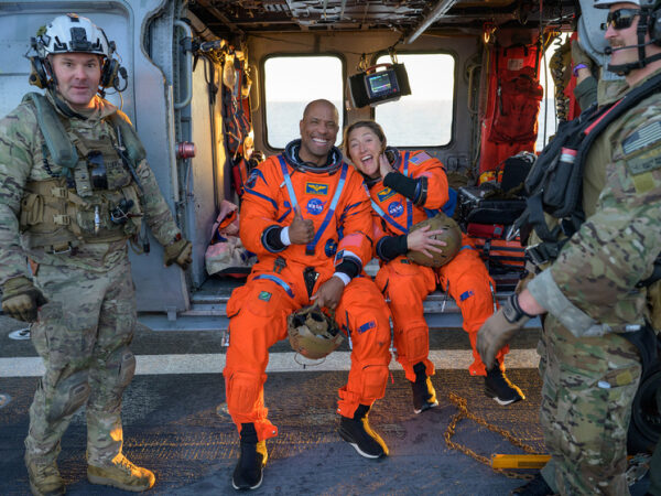 «Артемида-II» на Земле: первый облет Луны после 50 лет: фотографии, репортаж 1 «Артемида-II » на Земле: сюрреализм, спасительные печеньки и 10 суток без нормального туалета