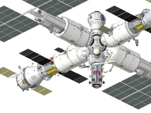 Для космонавтов предложили ввести новую специализацию: космонавт-ученый 2 Для космонавтов предложили ввести новую специализацию: космонавт-ученый