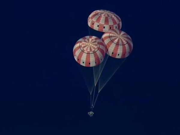 &laquo;Это только начало&raquo;: участники рекордной лунной миссии вернулись на Землю