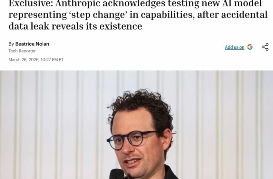 Тестирование нового AI от Anthropic после утечки данных. Человек на фоне текстовой статьи.