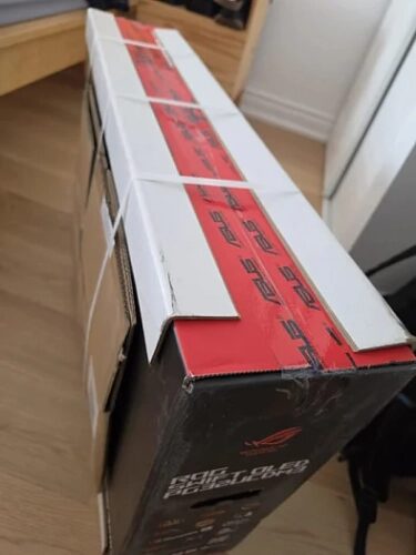 Магазины собственноручно укрепляют упаковку мониторов ASUS, чтобы они не ломались при перевозке