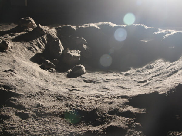 Российский прибор для изучения левитирующей пыли отправится на Луну в 2026 году 1 Российский прибор для изучения левитирующей пыли отправится на Луну в 2026 году