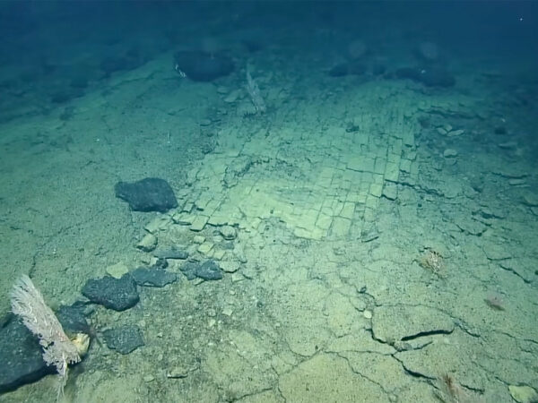 В океанских глубинах обнаружен путь в Атлантиду