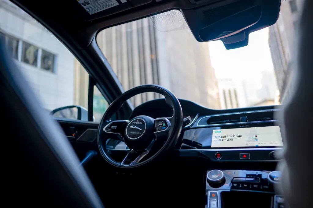 Интерьер роботакси Waymo
