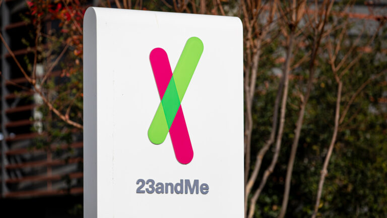Власти Калифорнии подали в суд на компанию 23andMe из-за утечки данных в 2023 году, затронувшей 7 миллионов пользователей.