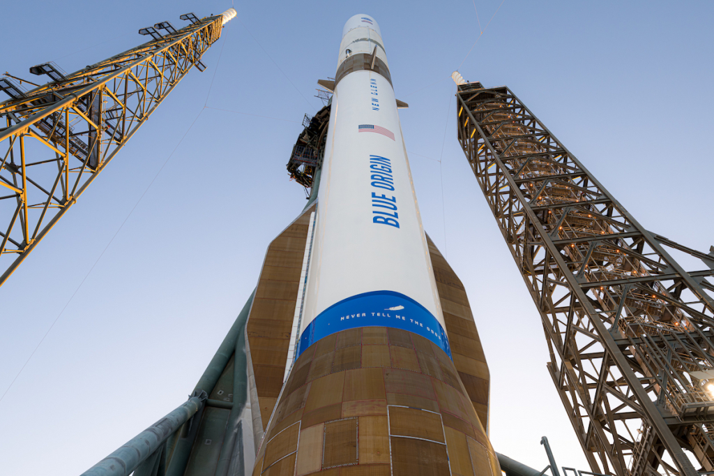 Новая ракета Glenn компании Blue Origin на стартовой площадке в Кейп-Канаверал, штат Флорида.