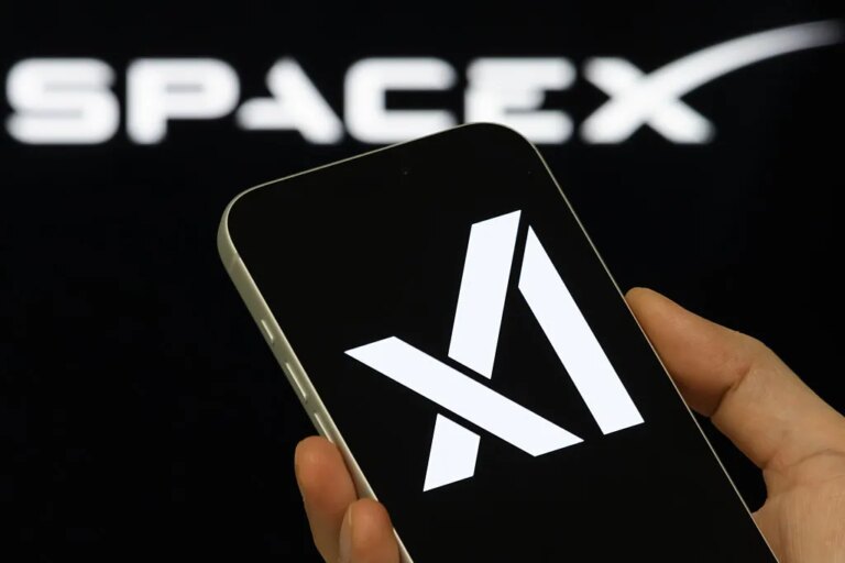Google будет платить SpaceX 920 миллионов долларов в месяц за вычислительные ресурсы.