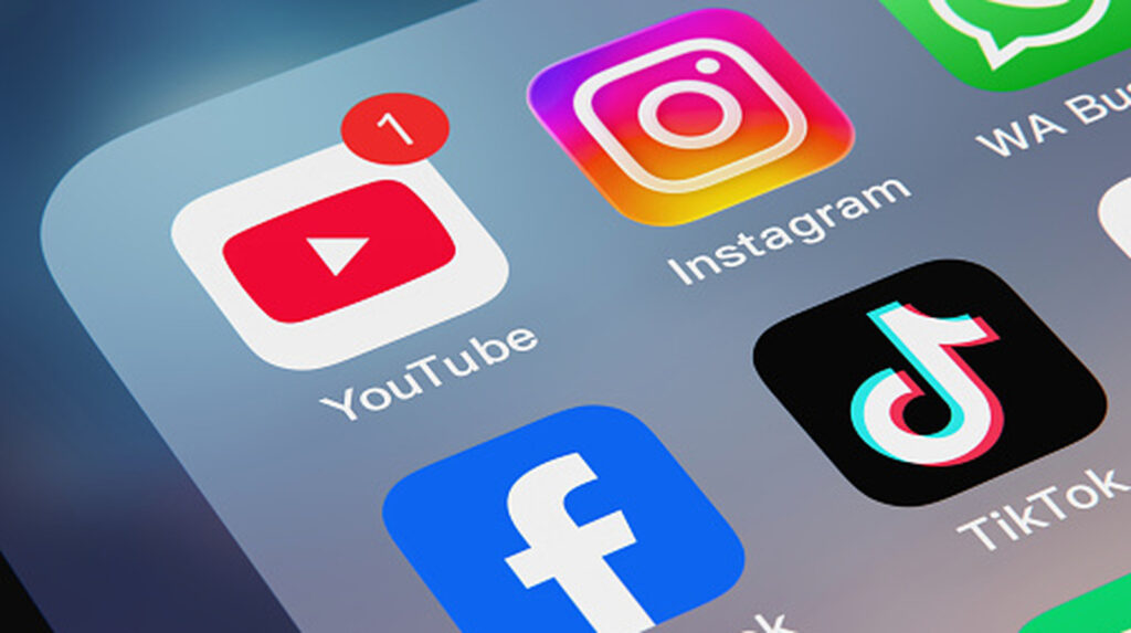 YouTube расширяет возможности обмена личными сообщениями на территорию США.