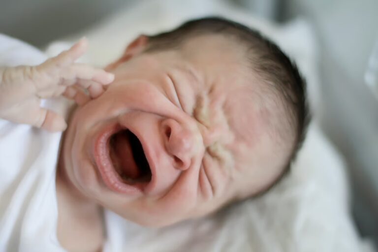 Программа-вымогатель WantToCry удаленно шифрует файлы.