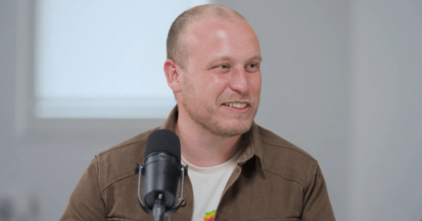 Глава Claude Code в Anthropic сказал что больше не пишет промпты. Вместо этого он пишет лупы