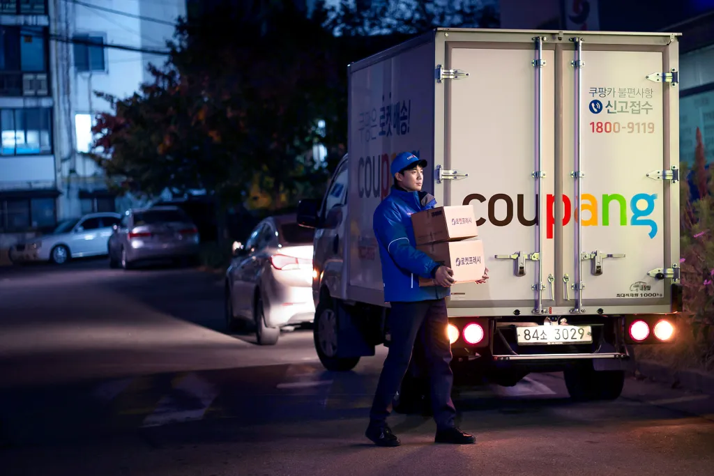 Южная Корея оштрафовала компанию Coupang на сумму более 400 миллионов долларов за утечку данных, затронувшую миллионы людей.