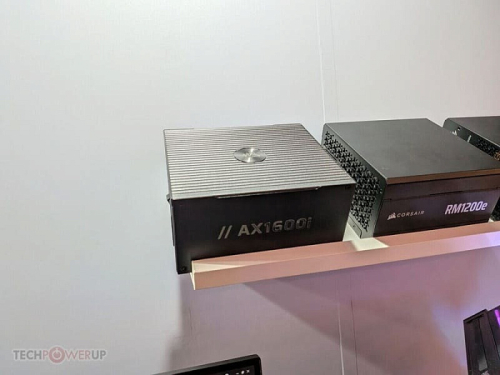 CORSAIR выпустила два блока питания серии SHIFT: у одного сертификат Cybenetics Titanium и 1600 Вт, у другого прозрачный дизайн
