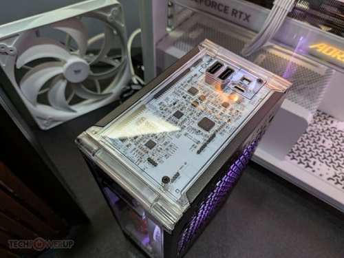 CORSAIR выпустила два блока питания серии SHIFT: у одного сертификат Cybenetics Titanium и 1600 Вт, у другого прозрачный дизайн