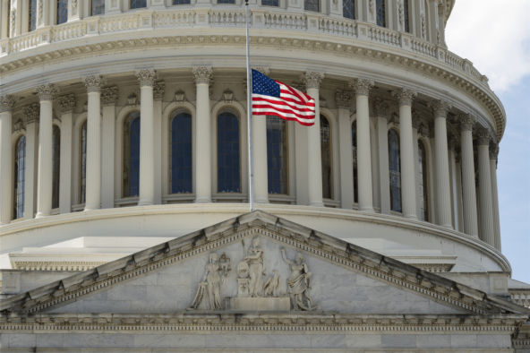 США отключили самую мощную нейросеть мира для всех, кто не американец. Разбираемся, что случилось