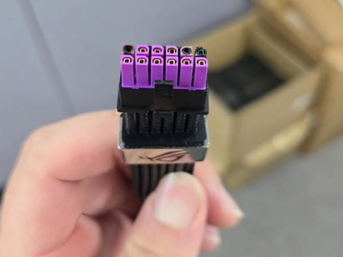 Кабель ASUS ROG Equalizer должен был спасти 12V-2×6 от плавления, но сам сгорел