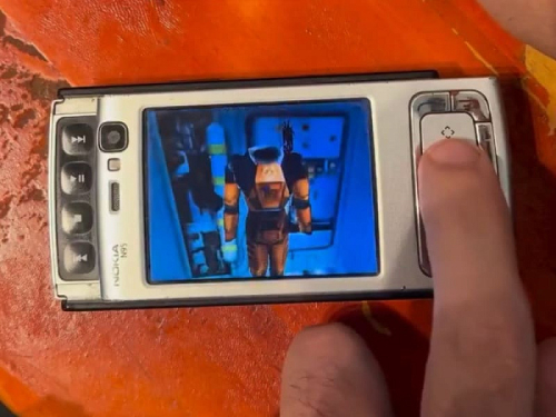 Оригинальную Half-Life портировали на телефон Nokia N95