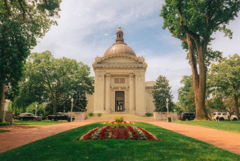 Новая статья из CMU и University of Maryland: языковым моделям нужен сон, и это не шутка
