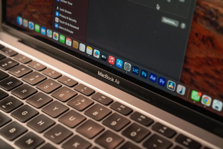 Инструмент Spotlight в macOS серьёзно недооценён — 6 способов его использования помимо обычного поиска.