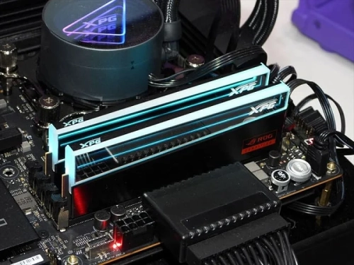 Производители материнских плат и модулей памяти возвращаются к DDR4