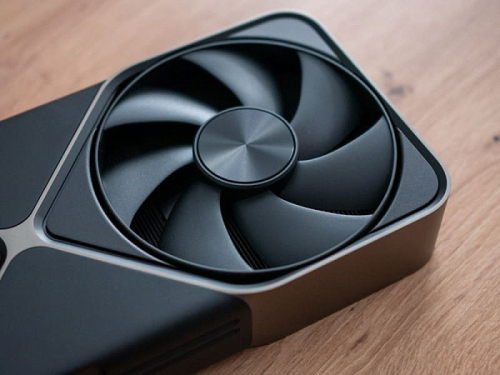 Слух: NVIDIA возобновила работу над видеокартами GeForce RTX 5000 SUPER