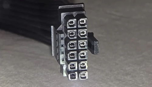 Владелец RTX 5090 ежемесячно проверял состояние 12V-2x6, но он всё равно сгорел