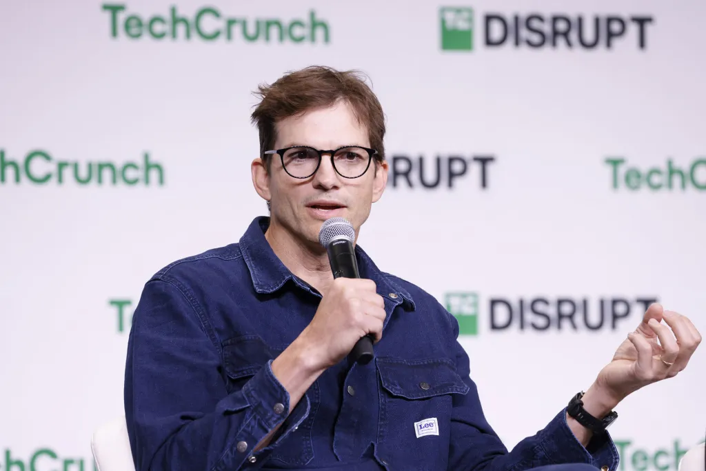 Эштон Катчер покидает Sound Ventures, чтобы основать новую венчурную фирму вместе с Морганом Беллером.