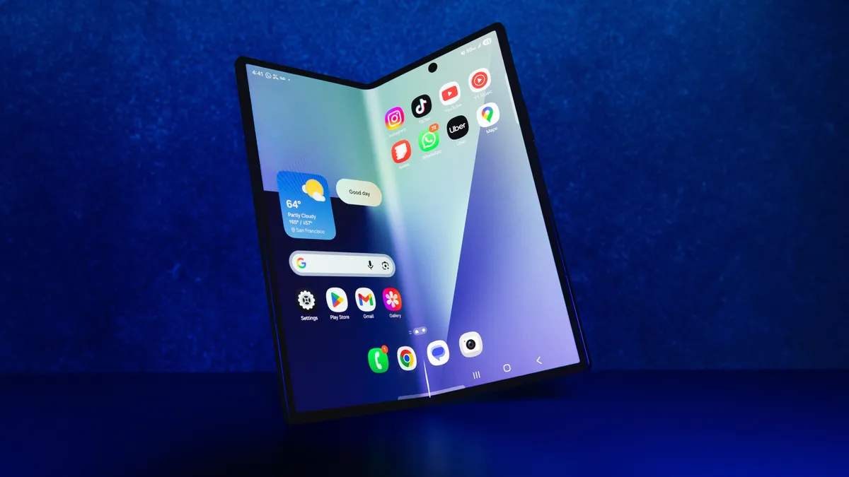 Слухи о Samsung Galaxy Z Fold 8: Возможно, появятся более широкие и ультрасовременные модели.