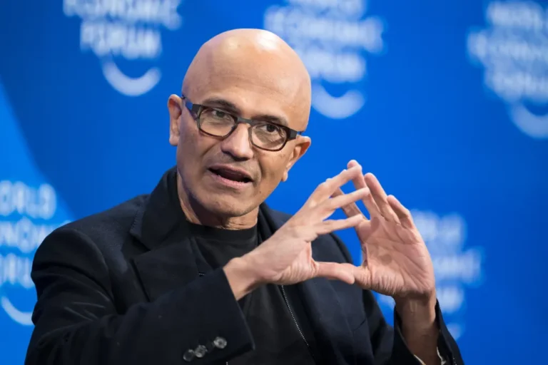 Microsoft открыто конкурирует с OpenAI и Anthropic как никогда прежде.