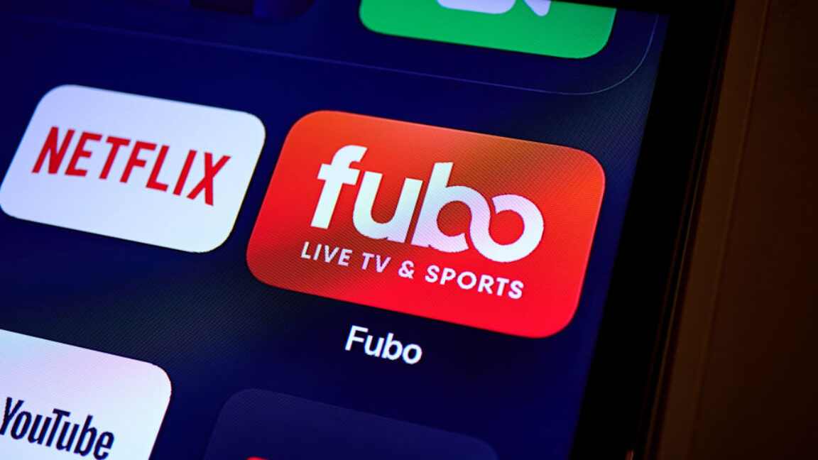 Приложение FuboTV на телевизоре, установленном в Нью-Йорке, США, в среду, 21 февраля 2024 года.