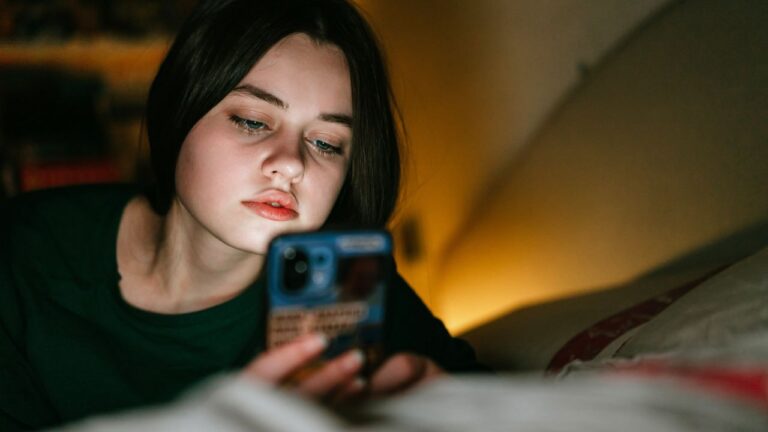 «Комендантский час» на соцсети для подростков 16-17 лет хотят ввести…