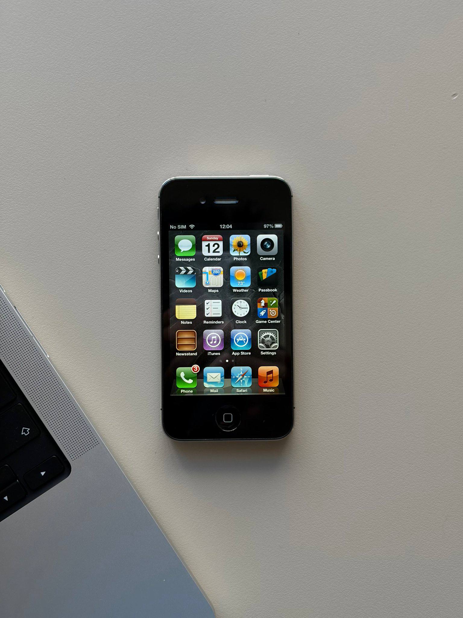UPD: Apple вернула подписи iOS всем старым устройствам, которым накануне…