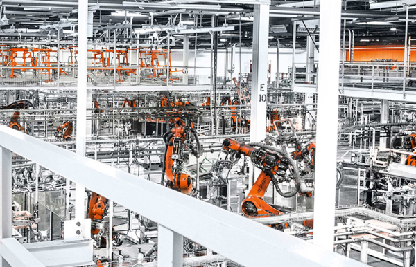 KUKA внедряет платформу автоматизации управления для автопроизводителей Северной Америки