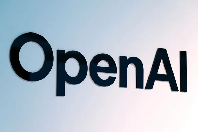 Компания OpenAI заявила, что замедлила разработку модели Astra из-за опасений по поводу безопасности.
