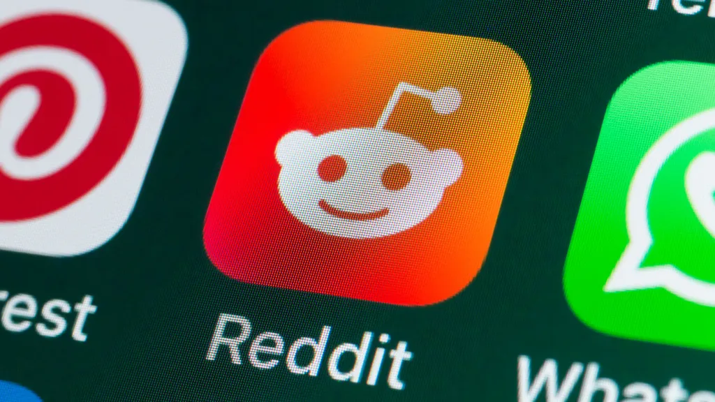 Reddit стремится снизить значимость «кармы» для новичков, переходя на инструменты модерации с использованием искусственного интеллекта.