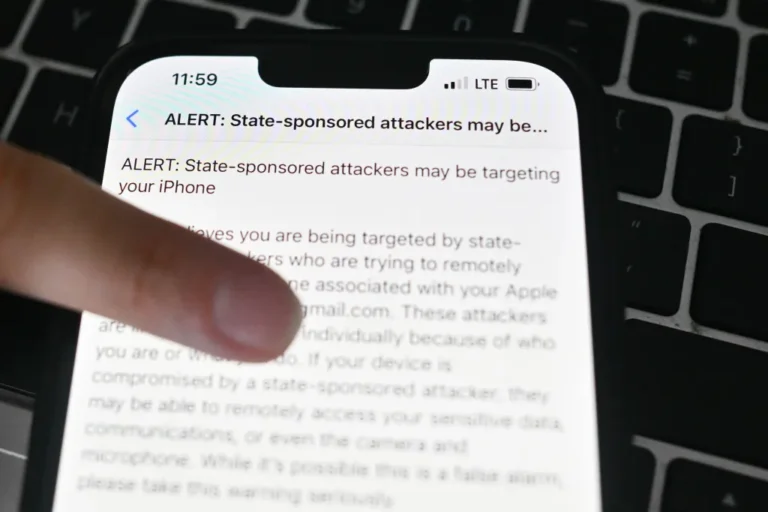 Следователи сообщают о «беспрецедентном» количестве пользователей Apple, получивших недавнее предупреждение о шпионском ПО.
