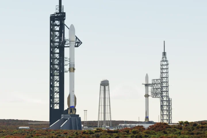 Отчет о ракетах: Ракетная лаборатория демонстрирует свою гибкость; план Blue Origin по запуску двух стартовых площадок.