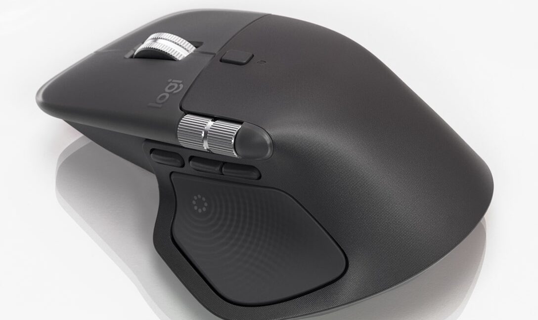 Мышь Logitech MX Master 4 на белом фоне.