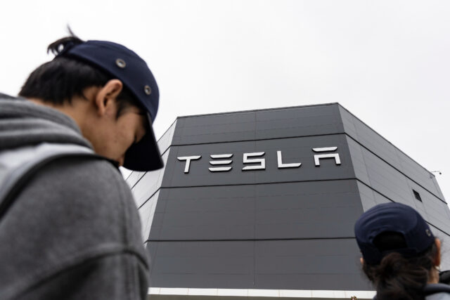 Китай — это главный источник дохода Tesla, но как долго это продлится?