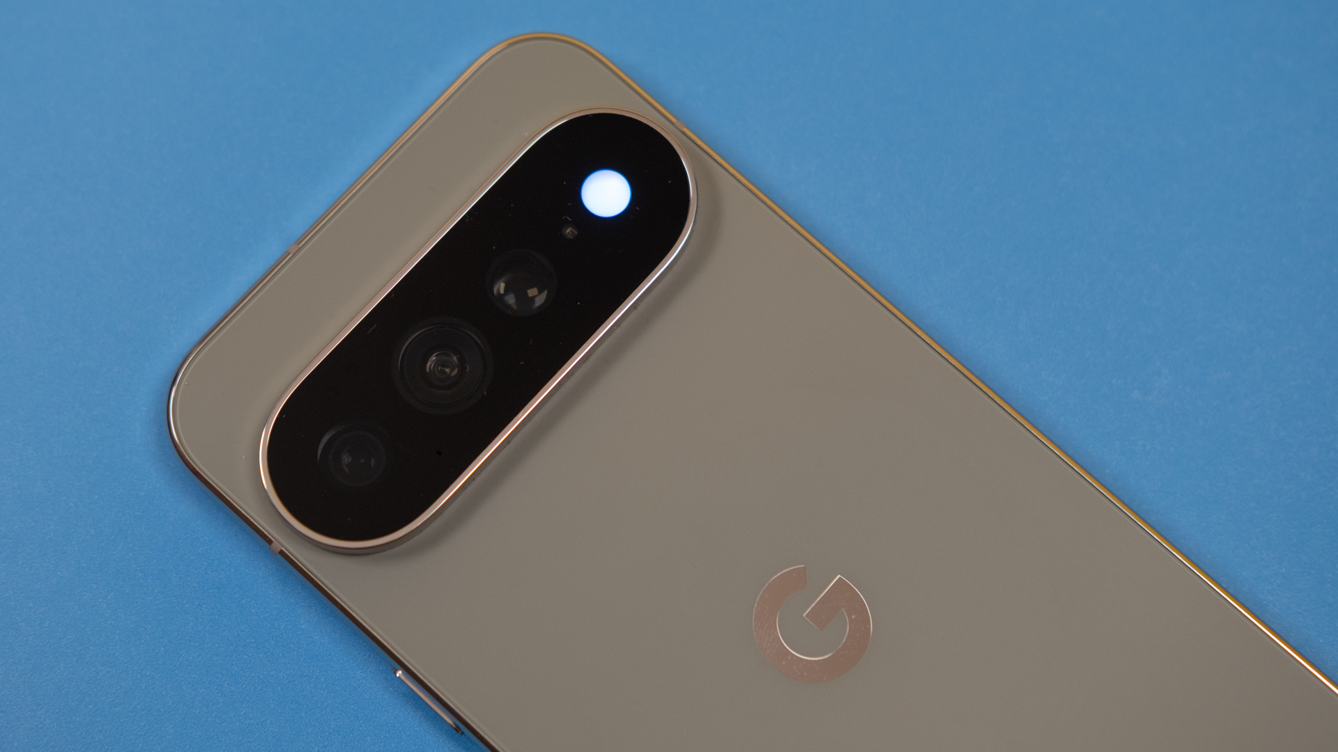 HiLight на Pixel 11 Pro XL.