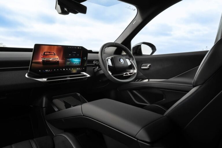 BMW НЕ СОБИРАЕТСЯ возвращать физические кнопки. В компании делают ставку…