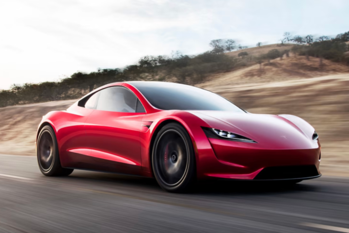 Компания Tesla заявляет, что наконец-то представит Roadster второго поколения 1 октября.