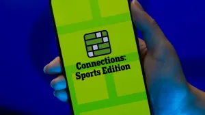 Подсказки и ответы NYT Connections за 28 сентября, № 1205 4 Логотип Connections: Sports Edition на телефоне