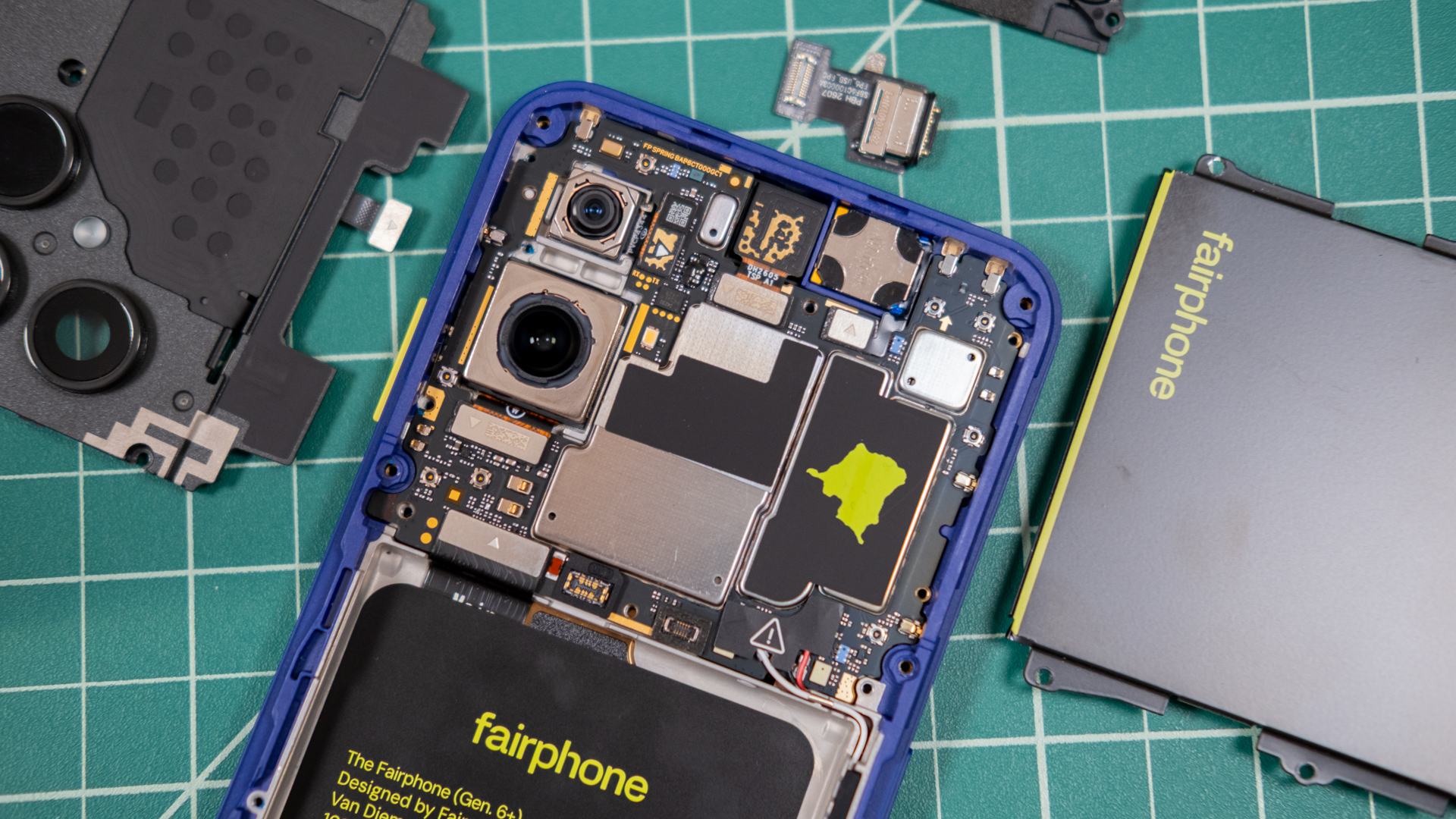 Внутреннее устройство Fairphone
