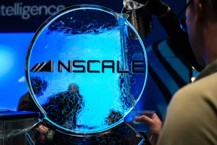 Компания Nscale, поставщик вычислительных ресурсов для искусственного интеллекта, планирует привлечь 3,5 млрд долларов в рамках пред-IPO финансирования.