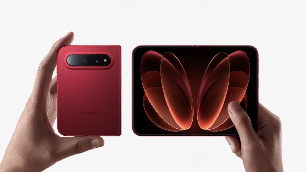 Xiaomi представила свою широкую раскладушку 18 Fold. ⚪️ внешний дисплей…